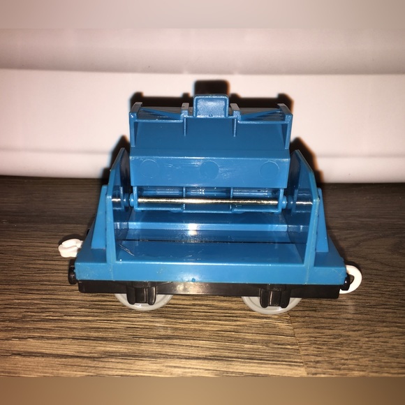 Retired Thomas the Train Friends Sodor Lumber Car - Picture 5 of 7